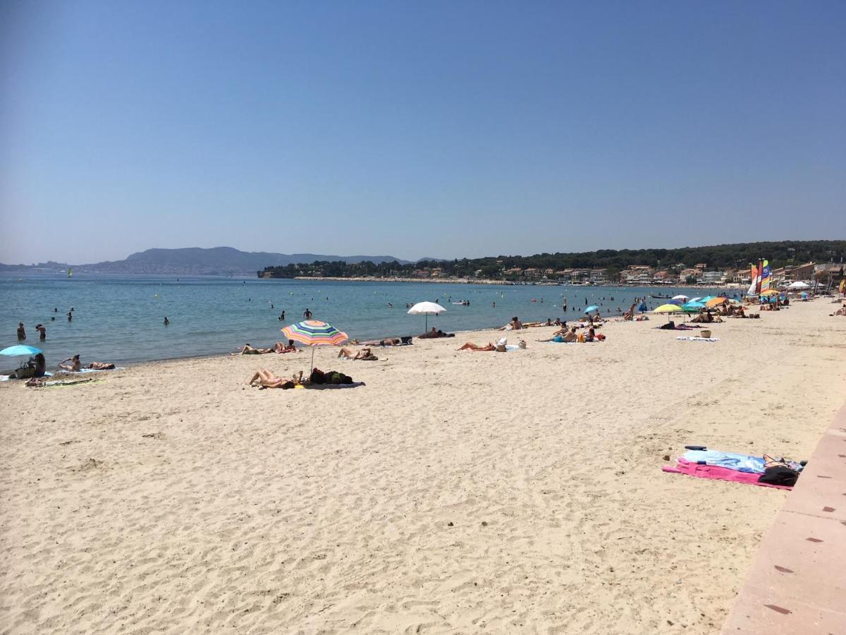 Les Palmiers Lägenhet Saint-Cyr-sur-Mer Exteriör bild